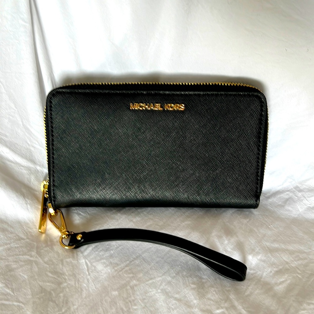 Michael Kors Wrist Wallet *Free Shipping*